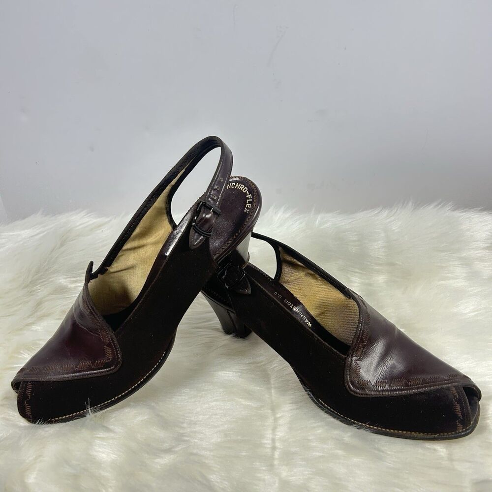 1940s British Walkers Suede Leather Peep Toe Slingback Heels 7.5 AAAA